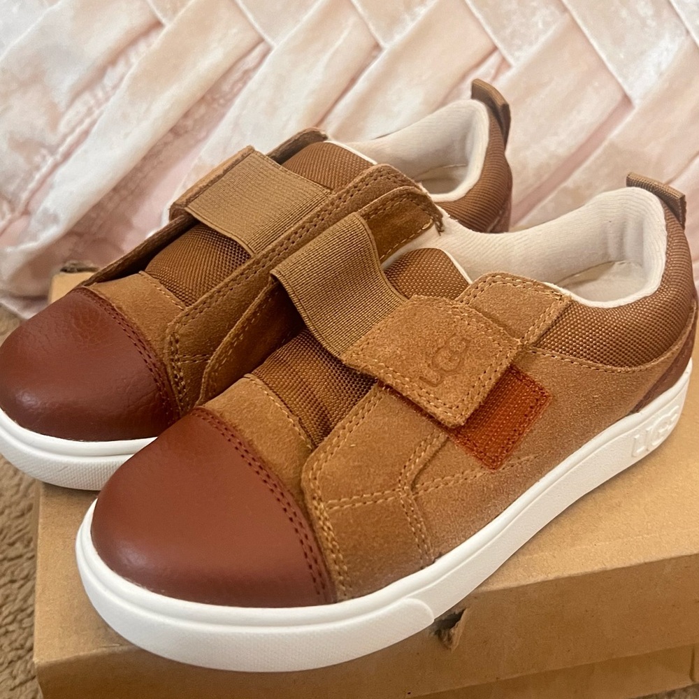 UGG Chestnut and Cream Casual Shoes